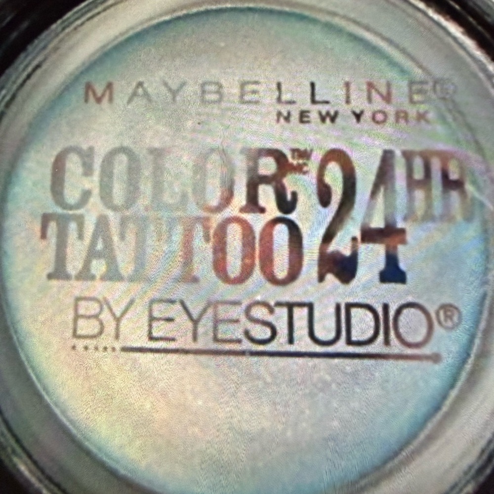 Maybelline Color Tattoo Eyeshadow - Shimmering Sea never used it